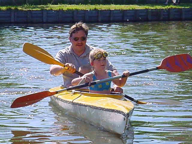 In de vijver, hemelvaart 2001 te Hardenberg